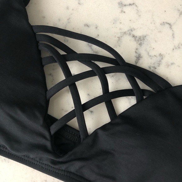L*space Jaime Crisscross Bikini Top - Picture 4 of 5